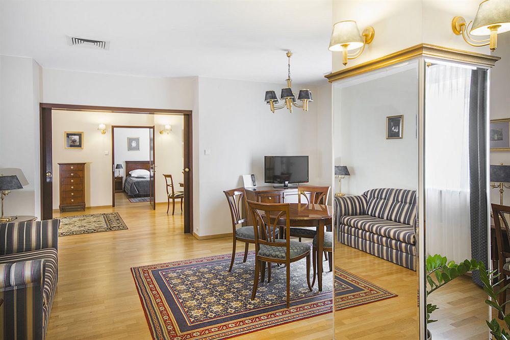 Hotel Qubus